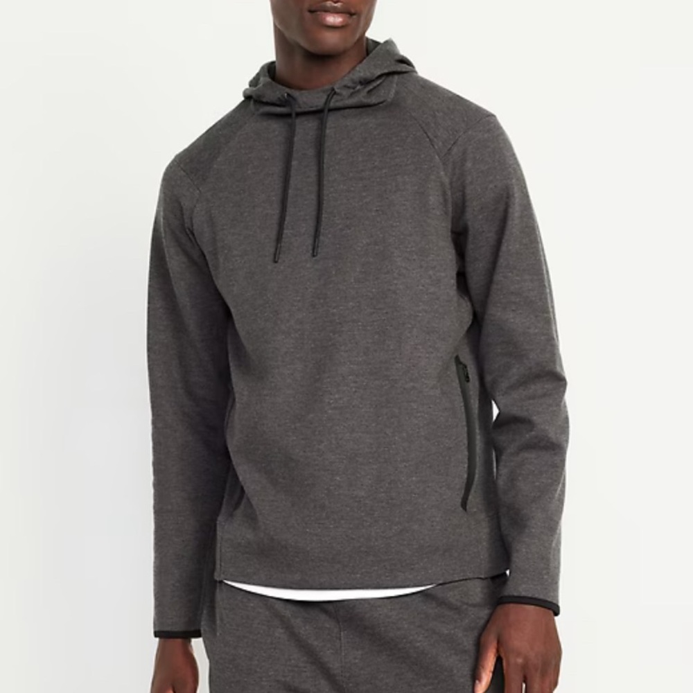 Old Navy Men’s Dynamic Fleece 4.0 Hoodie
SZ XXL. NWT